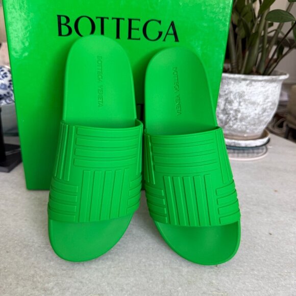 BOTTEGA VENETA 690105 Men\'s Slider‎ Pool Slide Sandals In Green Rubber, sz 45 main image 8